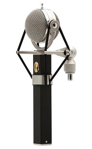 Blue Dragonfly Кардиоидный конденсаторный микрофон, идеальный для высокочастотных источников звука, например, альт-вокал или сопрано, ударные, электрогитара, запись тарелок и "трудные" источники, такие как струнные инструменты 